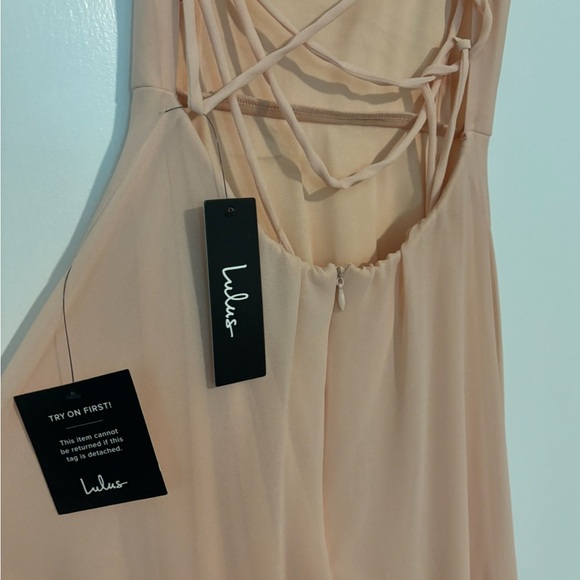 Lulus floor length lace-up back pink dress, brand new - Picture 3 of 3
